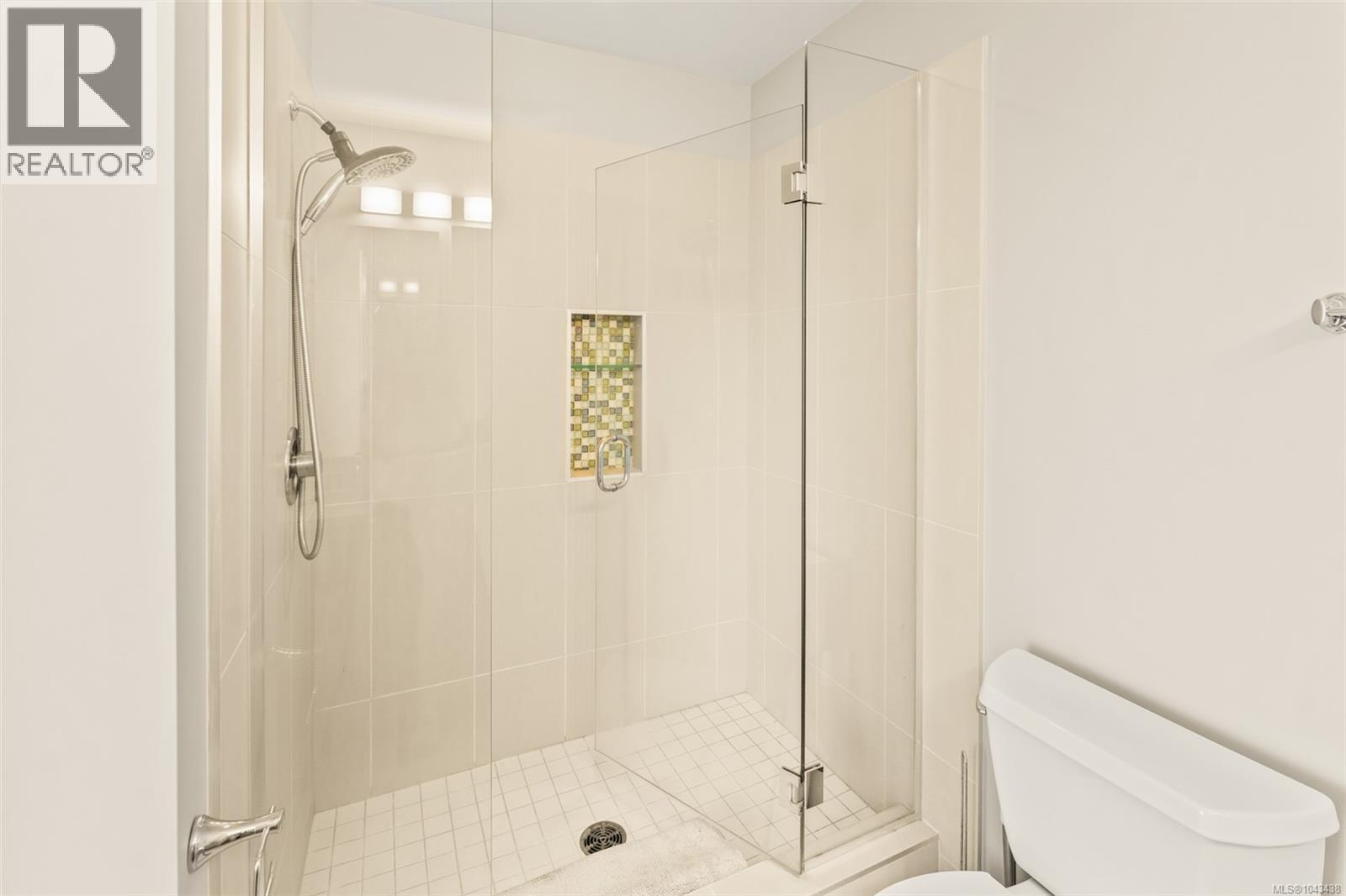 805 38 Front St Property Photo 54