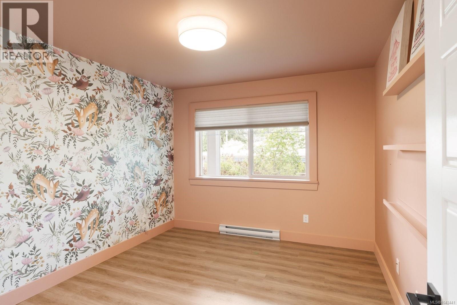 4 4583 Wilkinson Rd Property Photo 18