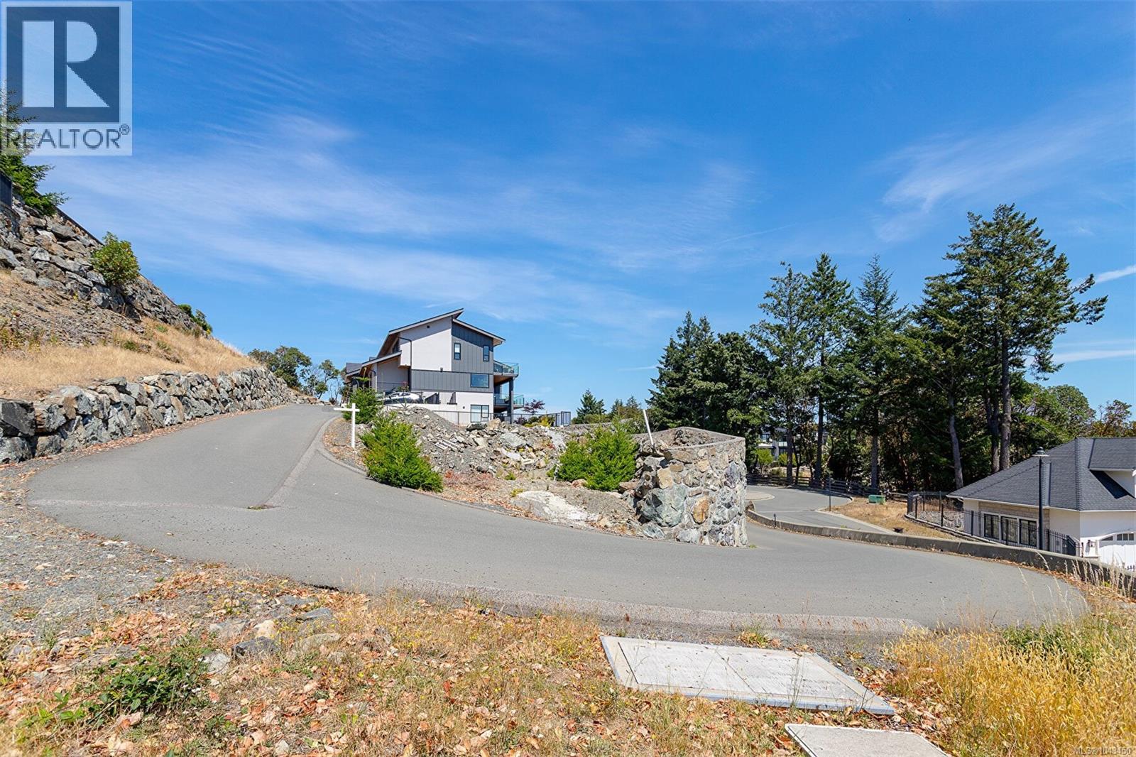 1430 Grand Forest Close Property Photo 6