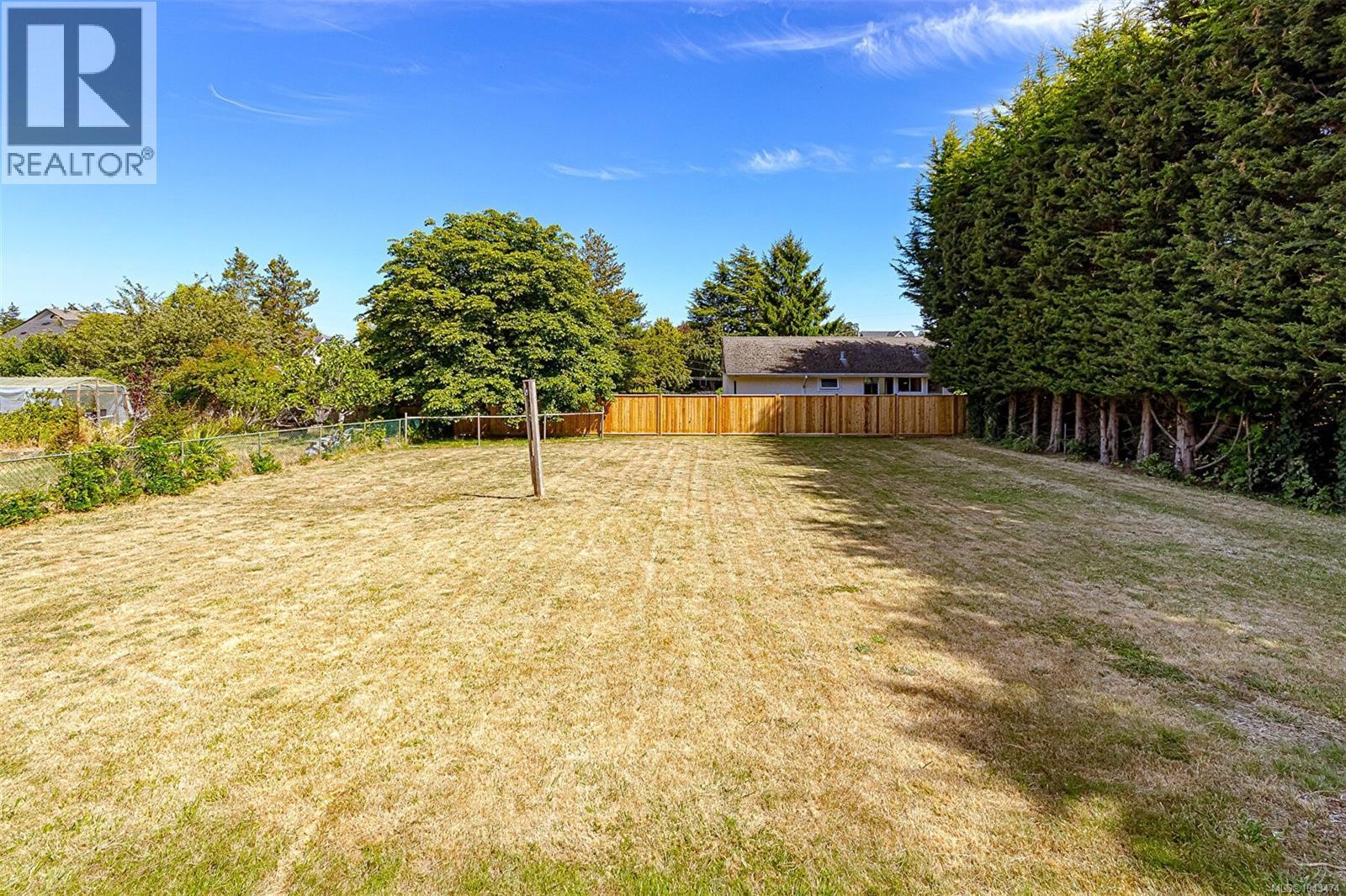 3141 Balfour Ave Property Photo 2