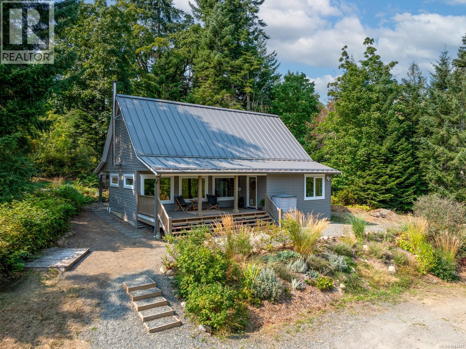 6531 Country Rd Property Photo 1