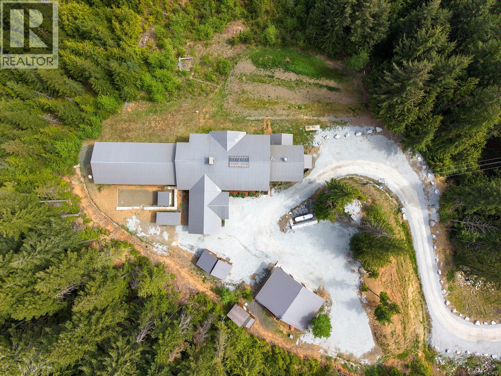 8100 Forbidden Plateau Rd Property Photo 64