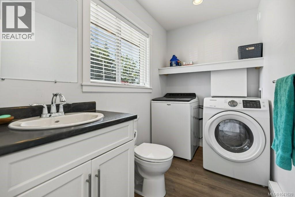 2270 Mckenzie Ave Property Photo 7