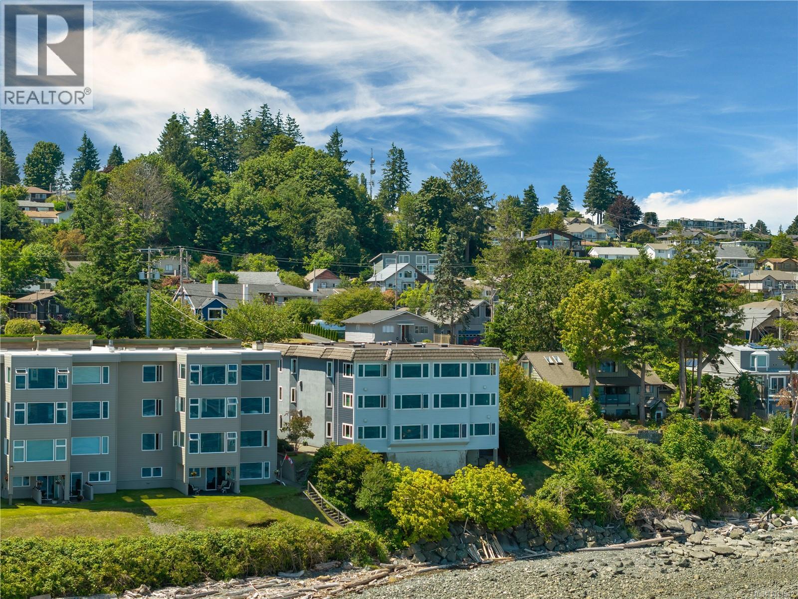 2 553 Island Hwy Property Photo 1