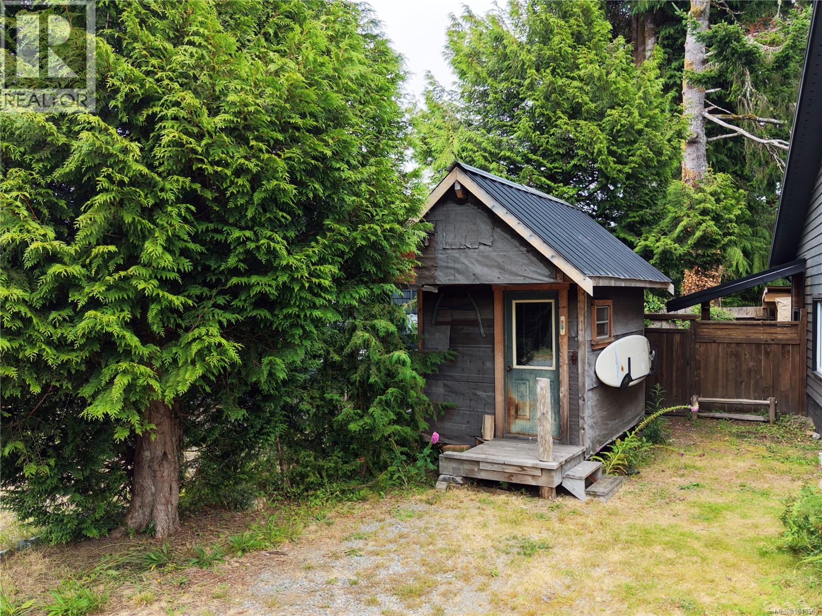 6641 Queesto Dr Property Photo 3