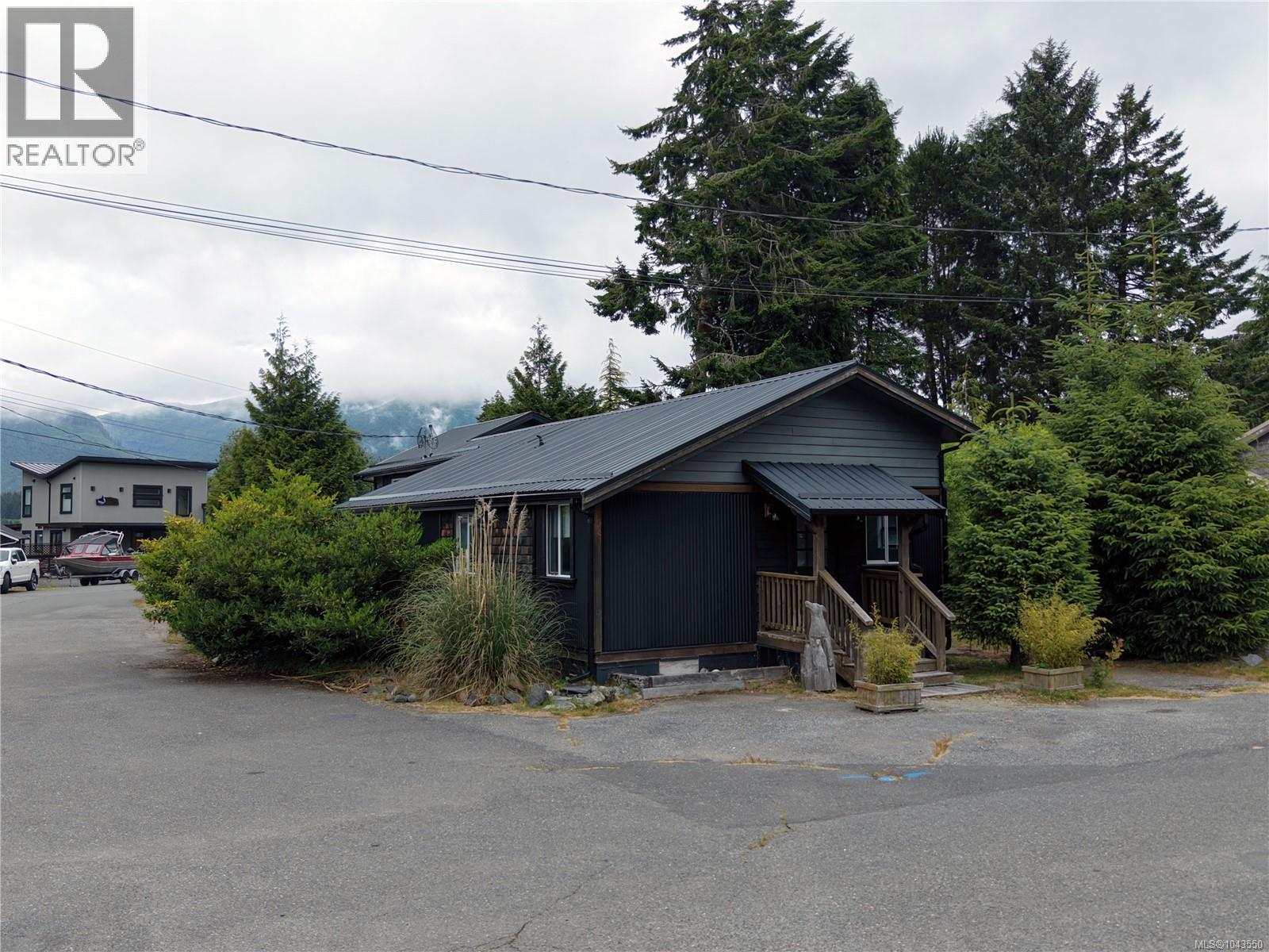 6641 Queesto Dr Property Photo 13