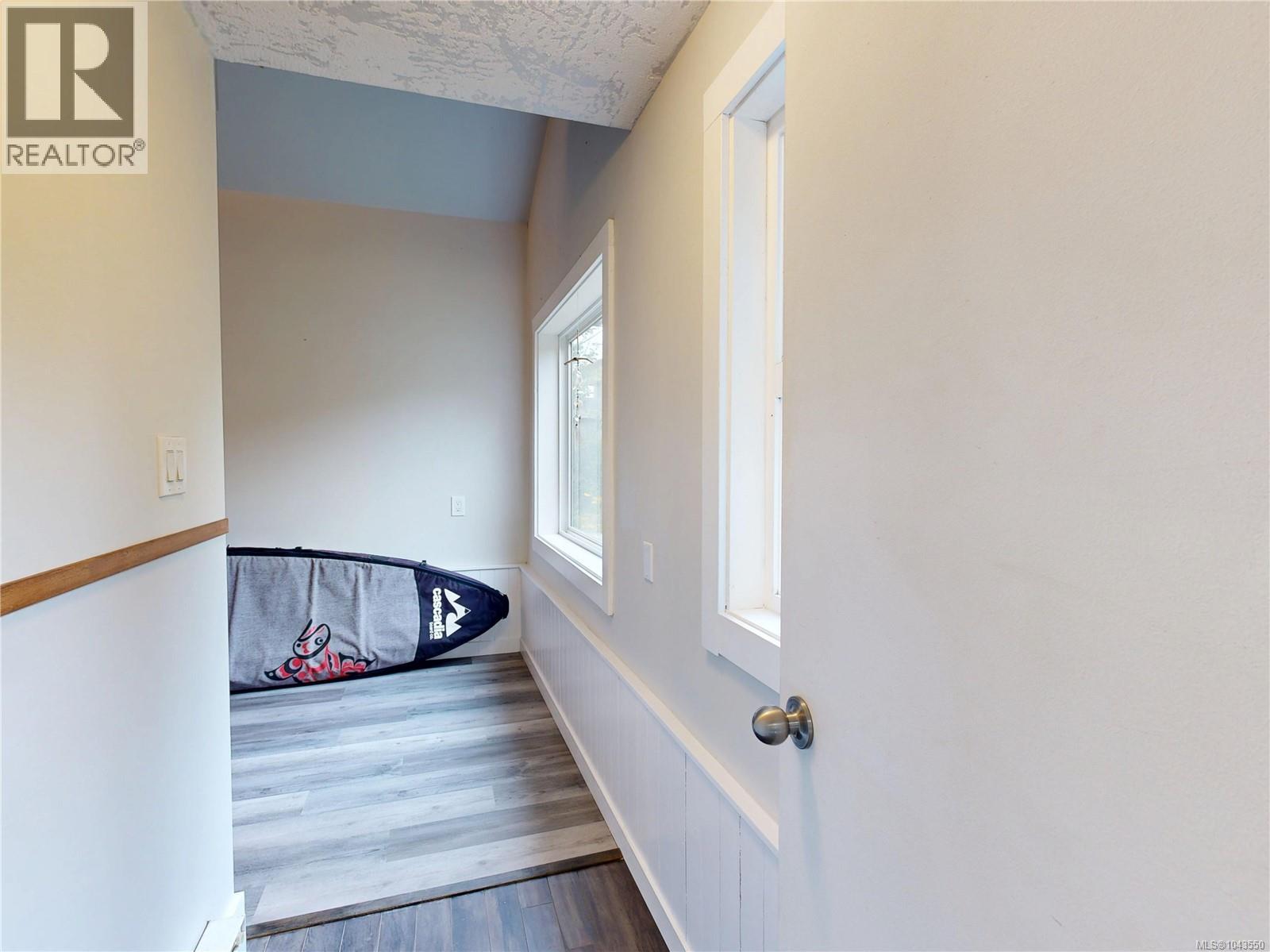 6641 Queesto Dr Property Photo 32