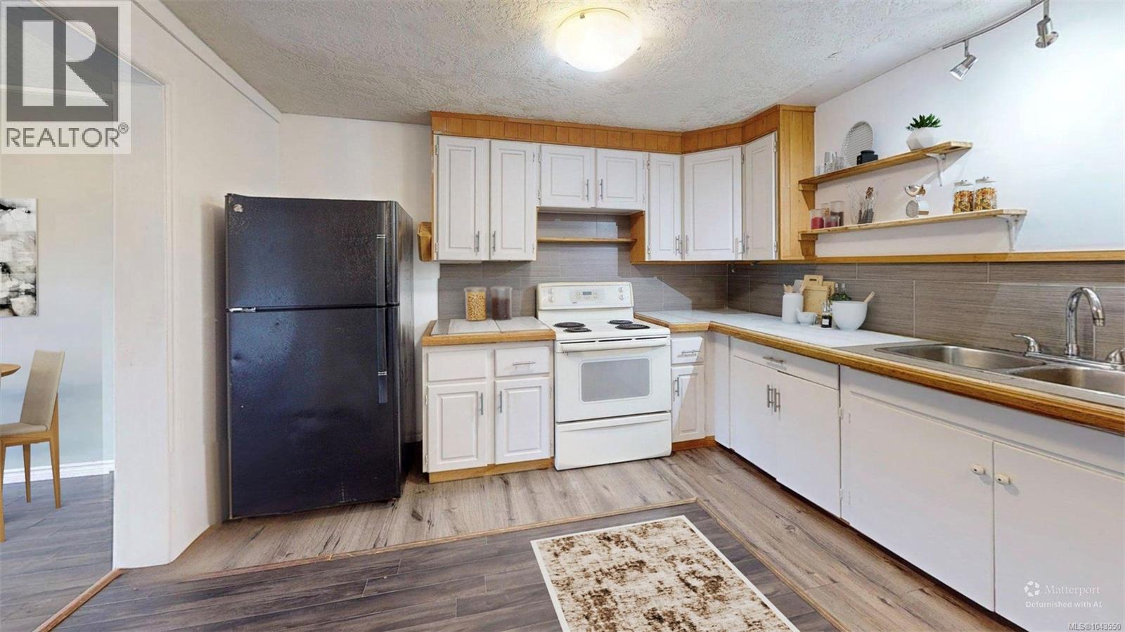 6641 Queesto Dr Property Photo 63