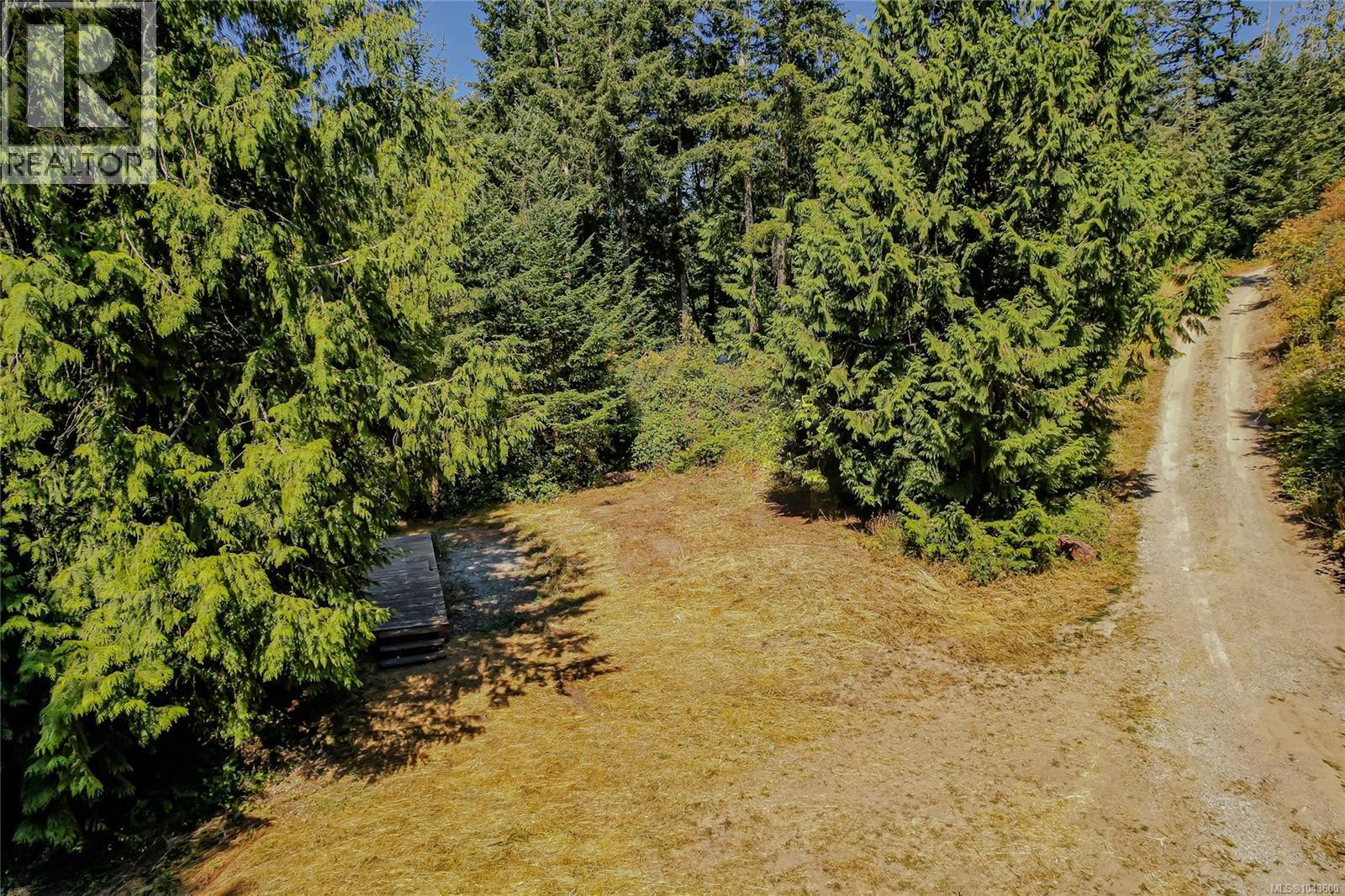 215 Long Harbour Rd Property Photo 5