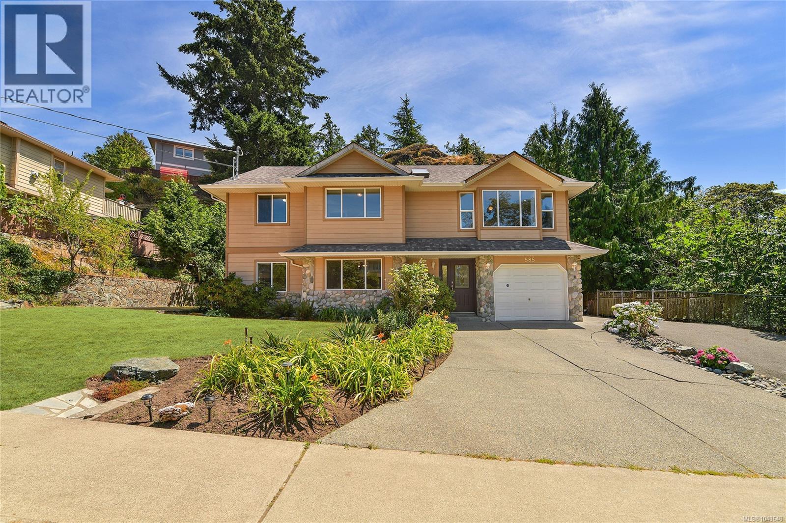 585 HANSEN Ave
