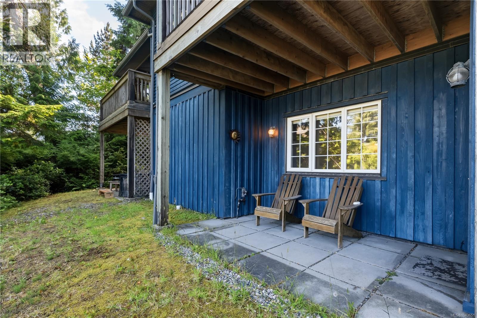 401 1971 Harbour Dr Property Photo 24