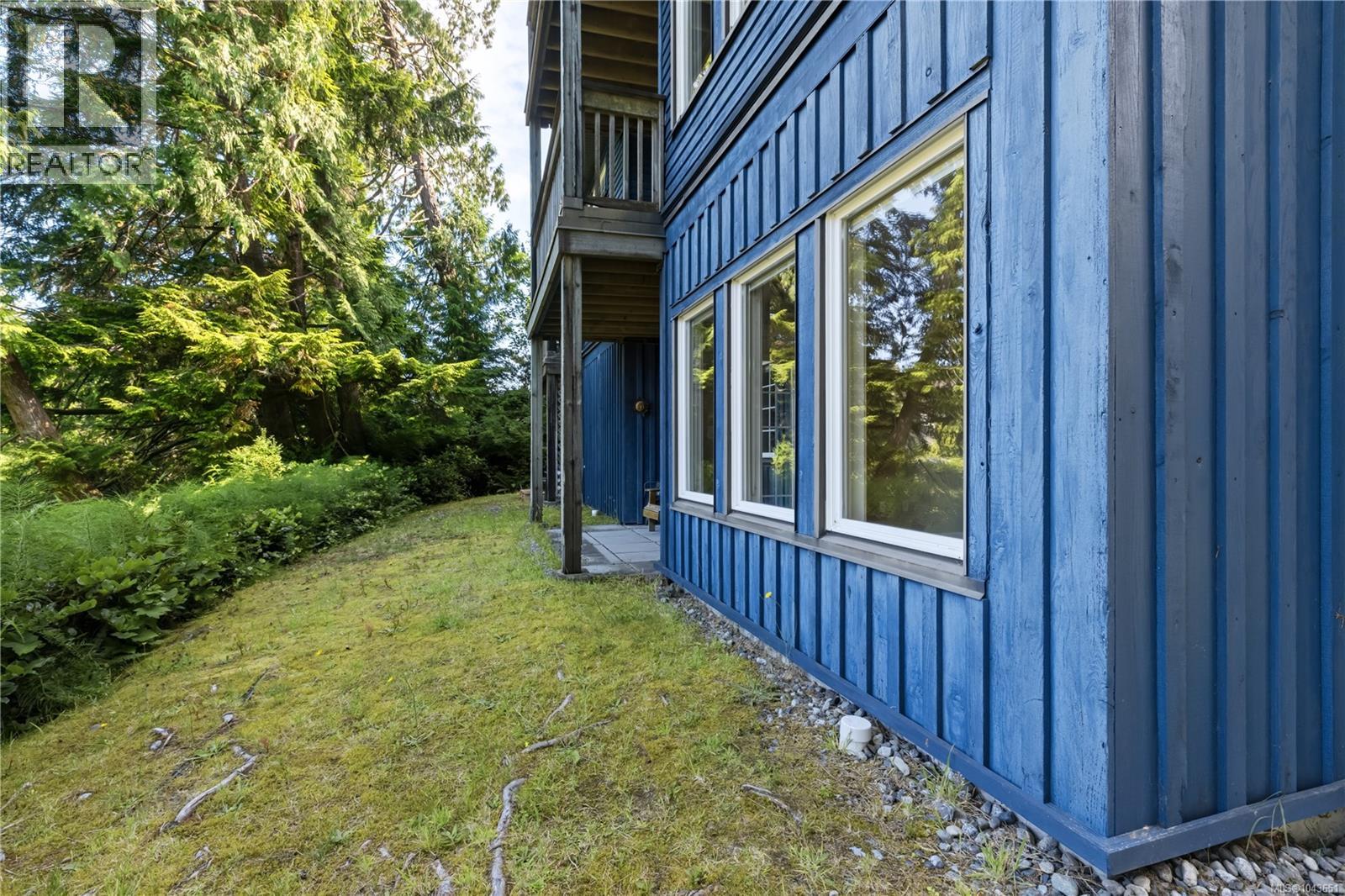 401 1971 Harbour Dr Property Photo 25