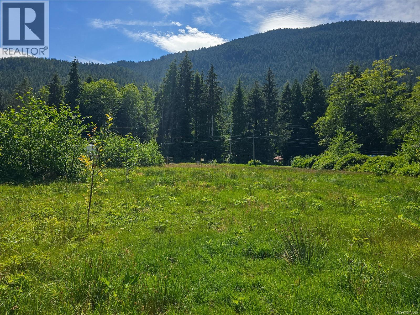 754 Sayward Rd Property Photo 9