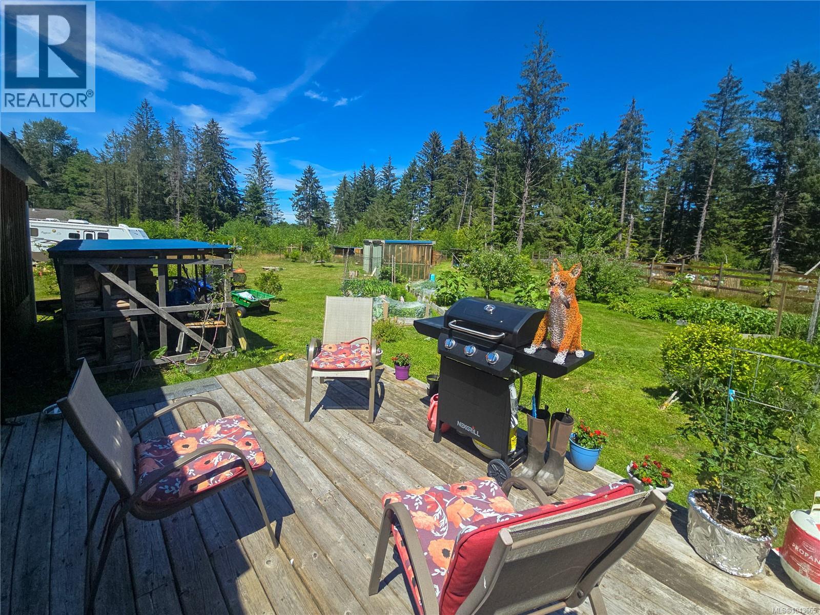 754 Sayward Rd Property Photo 24
