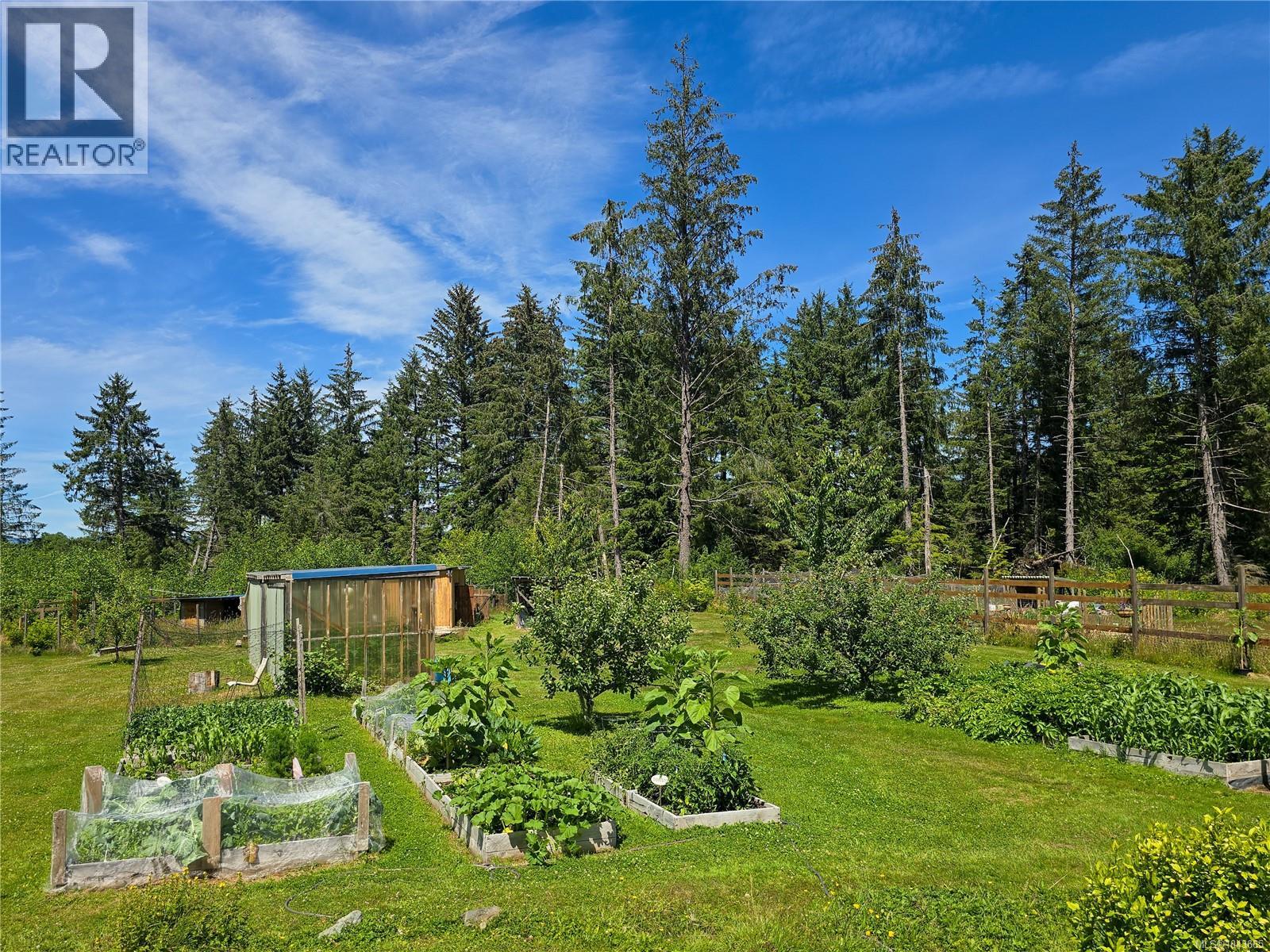 754 Sayward Rd Property Photo 27