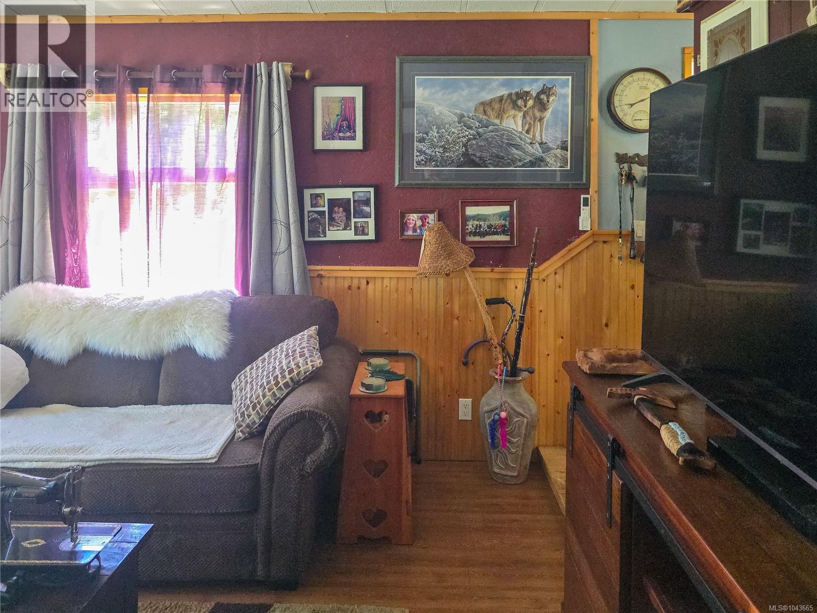 754 Sayward Rd Property Photo 49