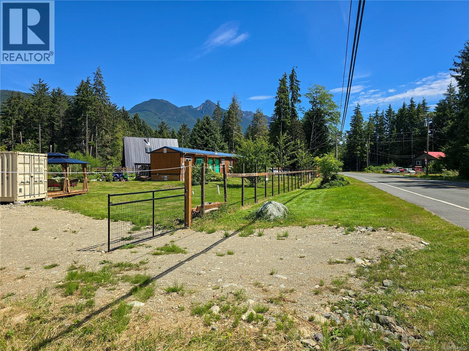 754 Sayward Rd Property Photo 53