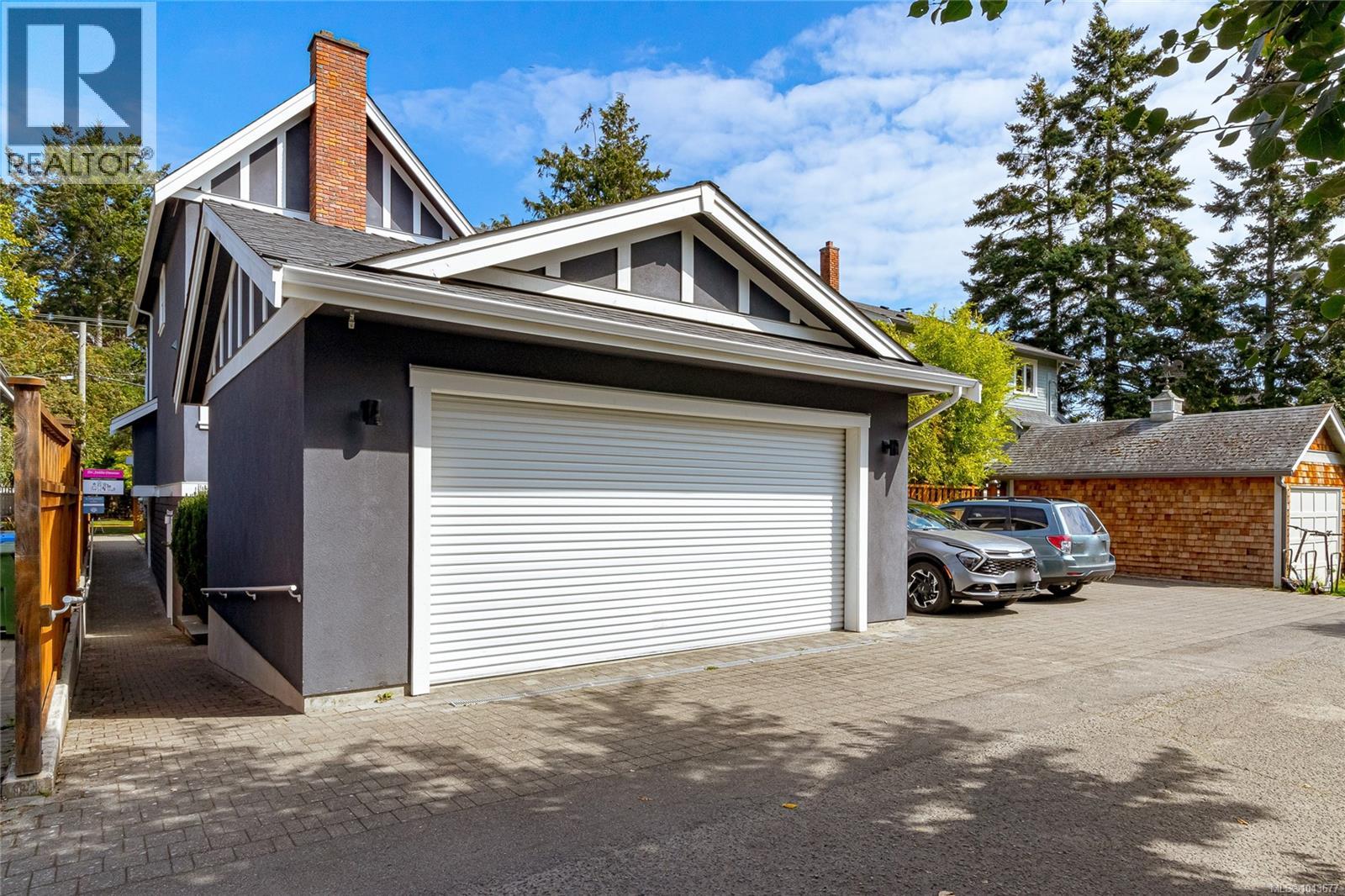 1110 Newport Ave Property Photo 48