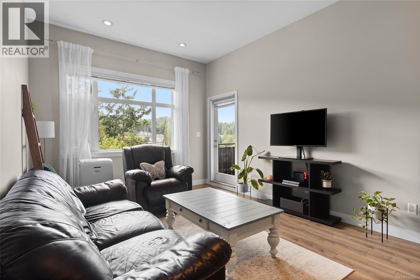 417 2655 Sooke Rd Property Photo 1