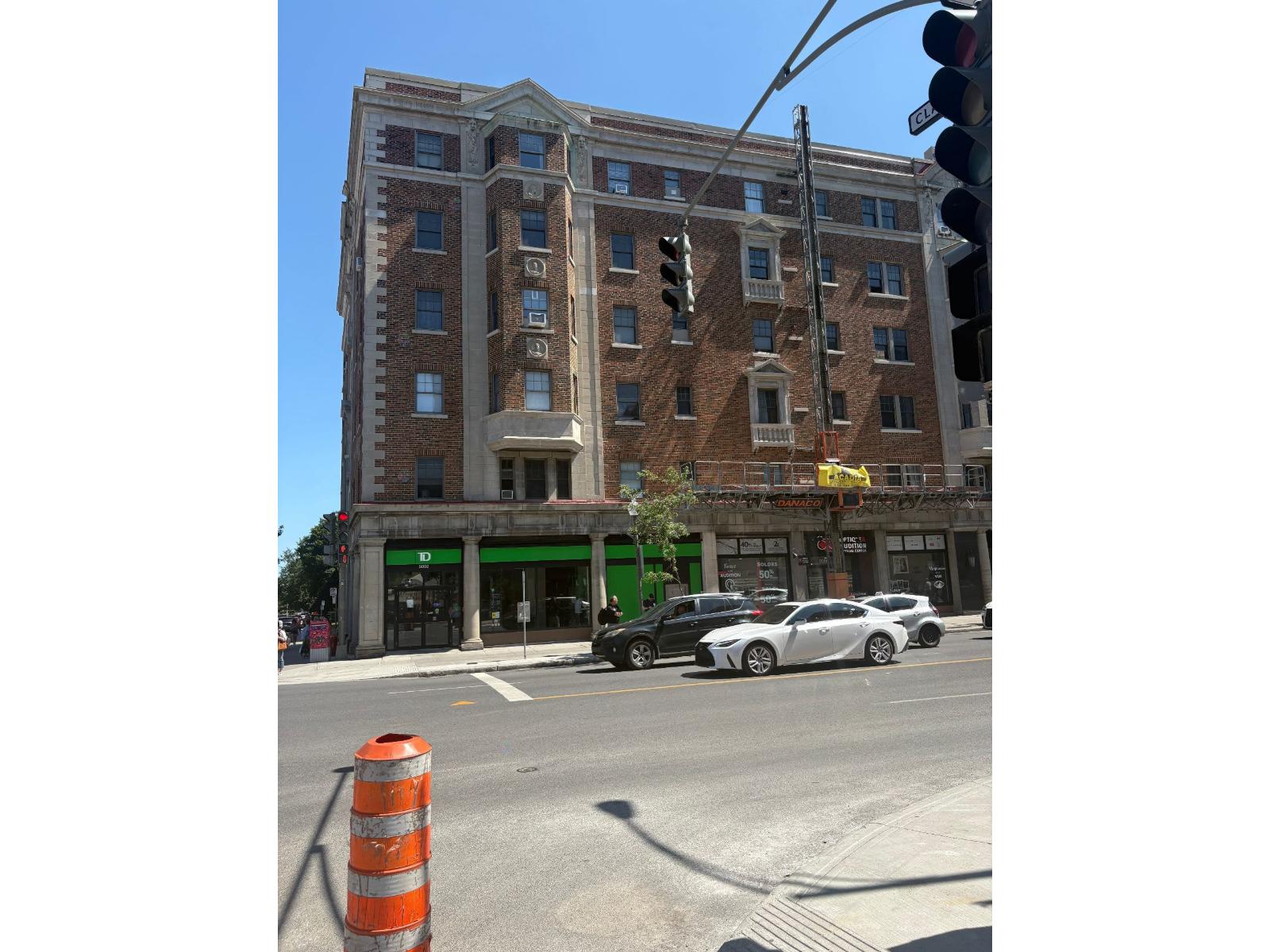 5010 Rue Sherbrooke O., #40 Property Photo 1