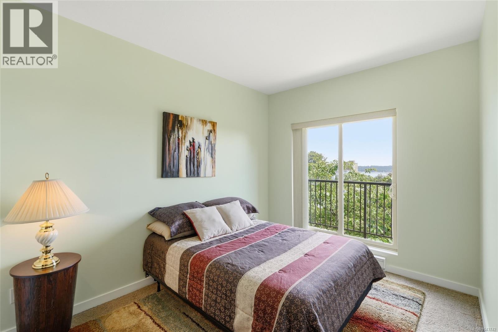 304 555 Franklyn St Property Photo 10