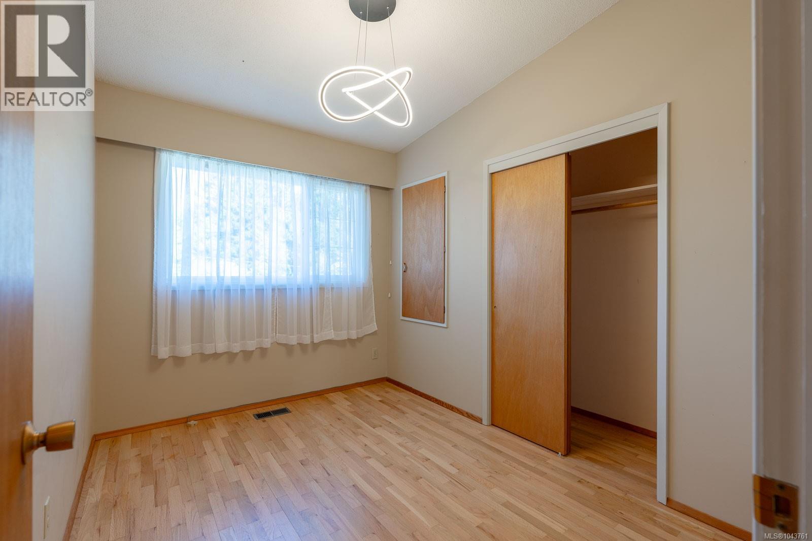 2419 Barbara Pl Property Photo 21