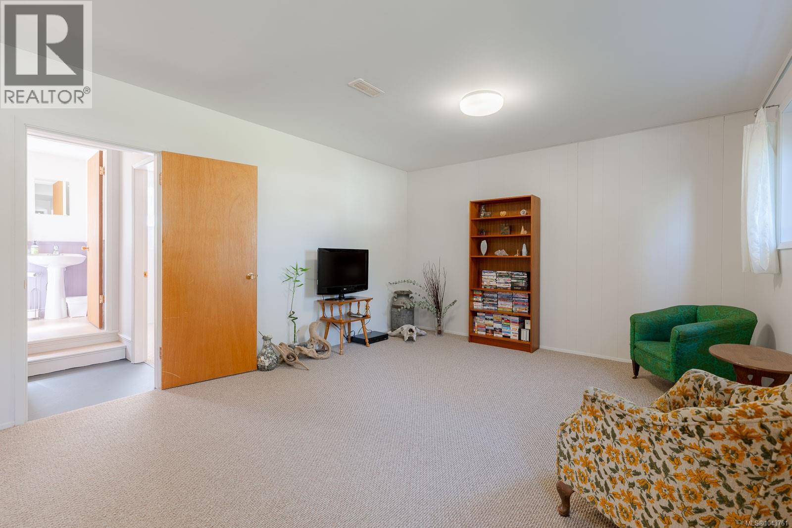 2419 Barbara Pl Property Photo 27