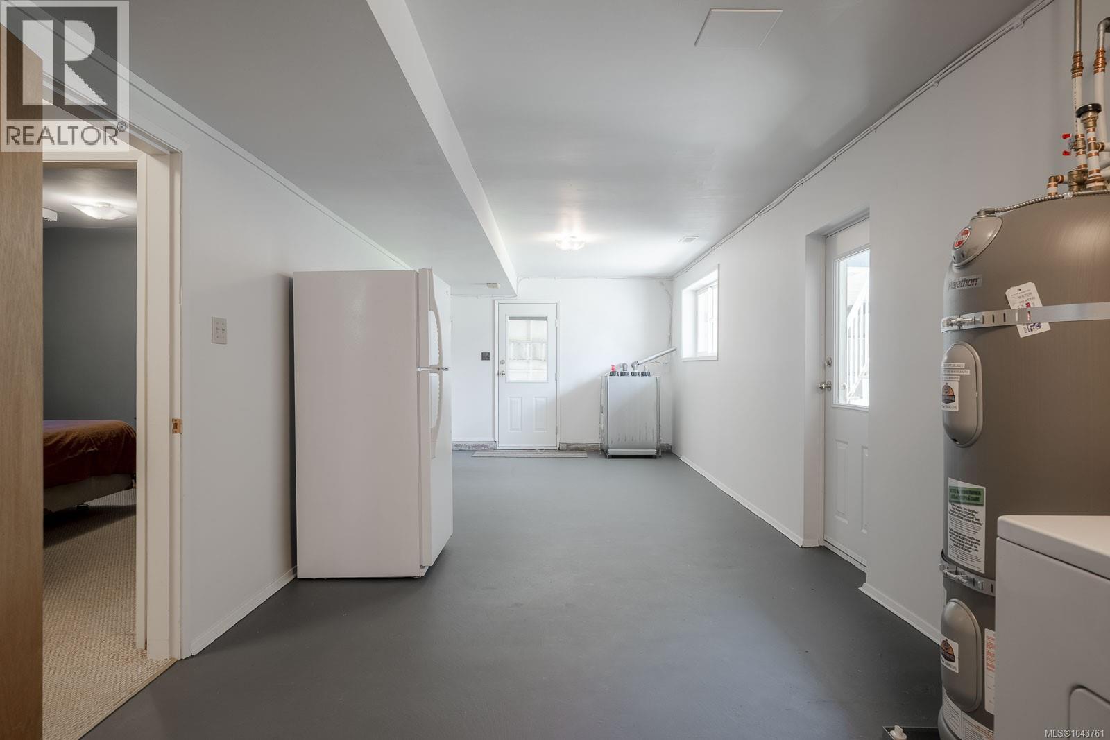 2419 Barbara Pl Property Photo 32