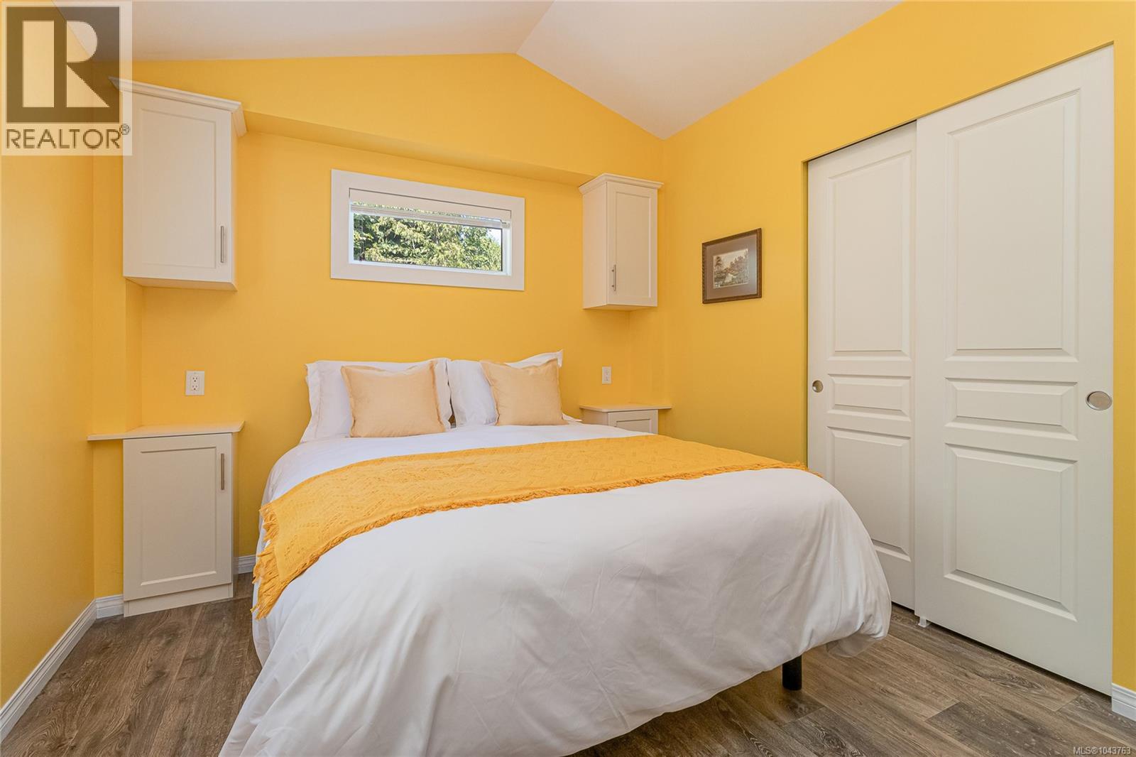 366 3042 River Rd Property Photo 16