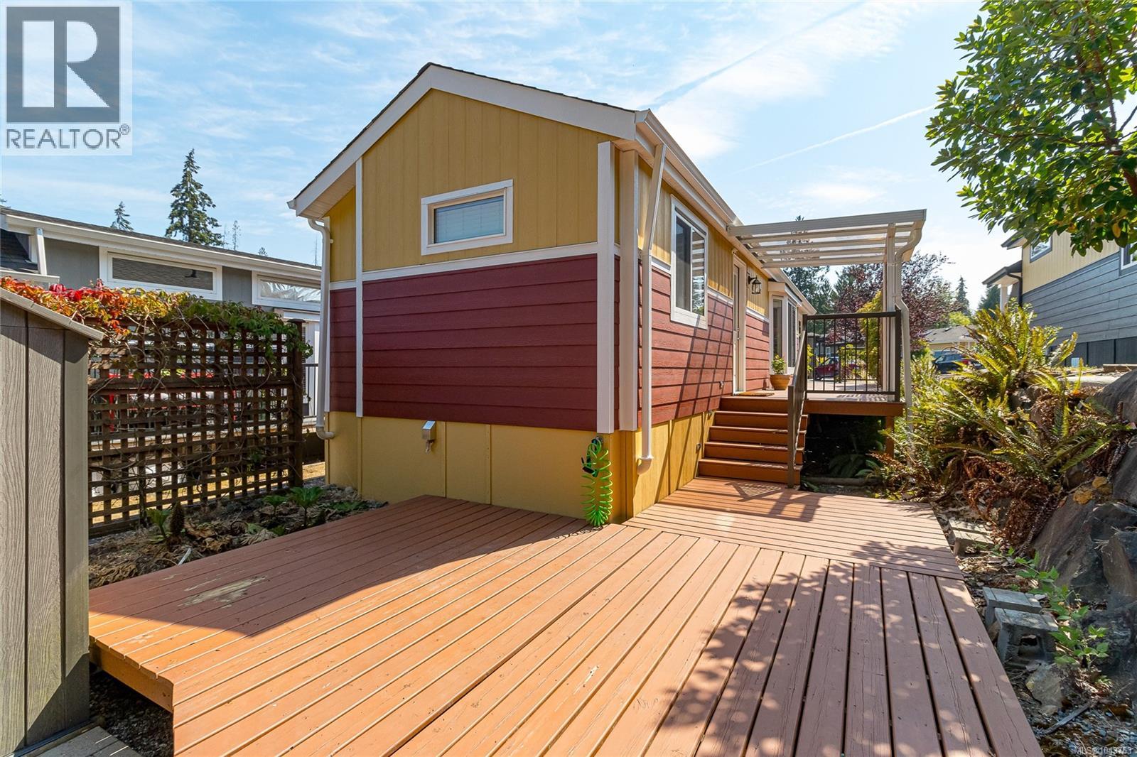 366 3042 River Rd Property Photo 26
