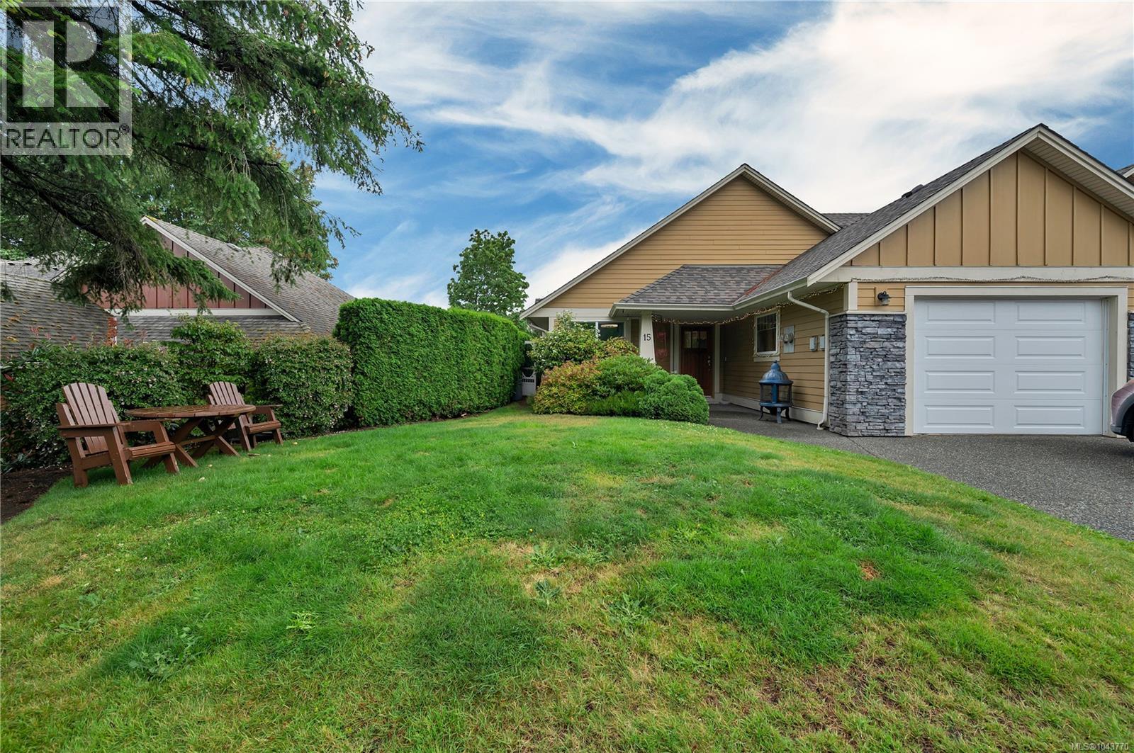15 769 Merecroft Rd Property Photo 1