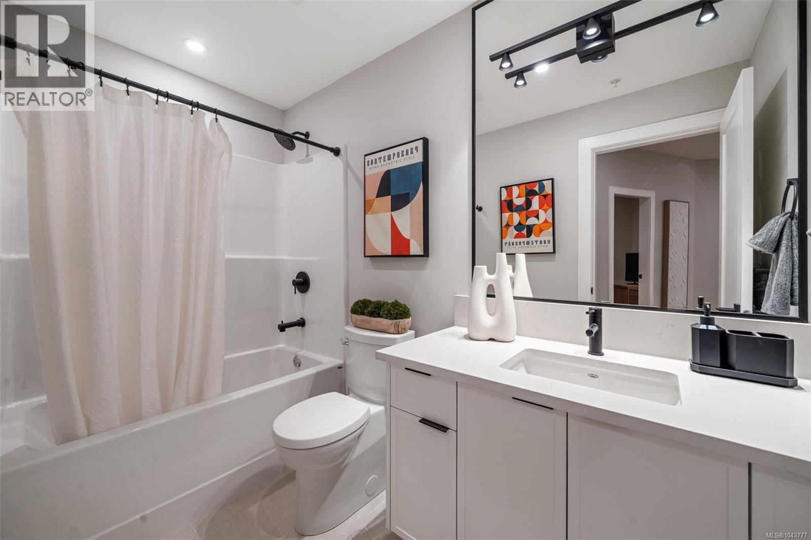 205 1810 Selenite Pl Property Photo 16