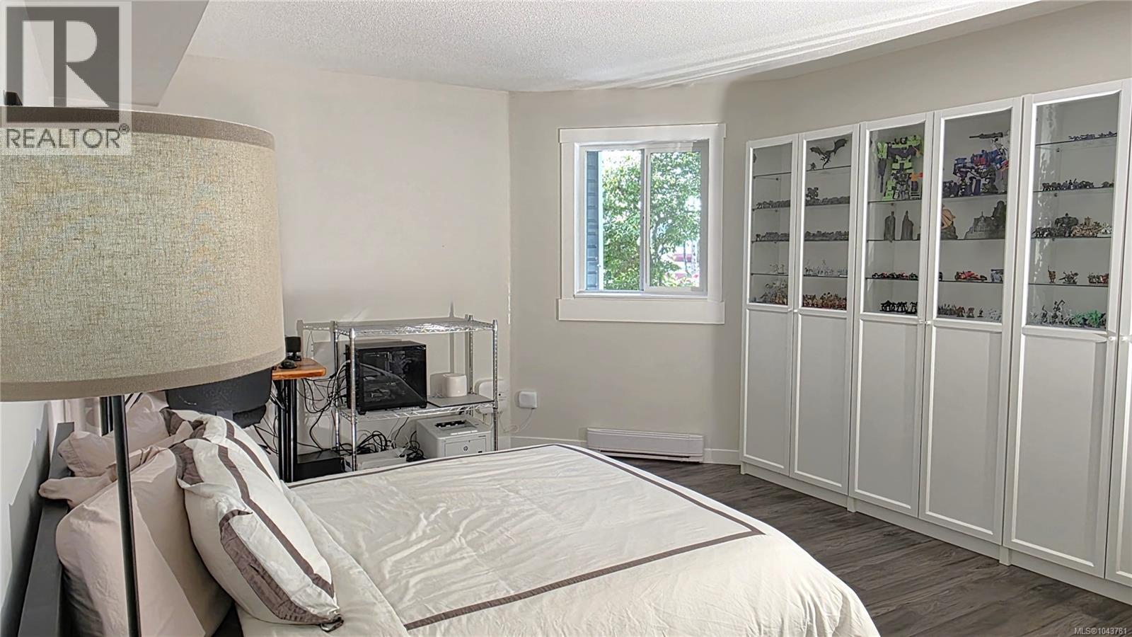 108 3206 Alder St Property Photo 22