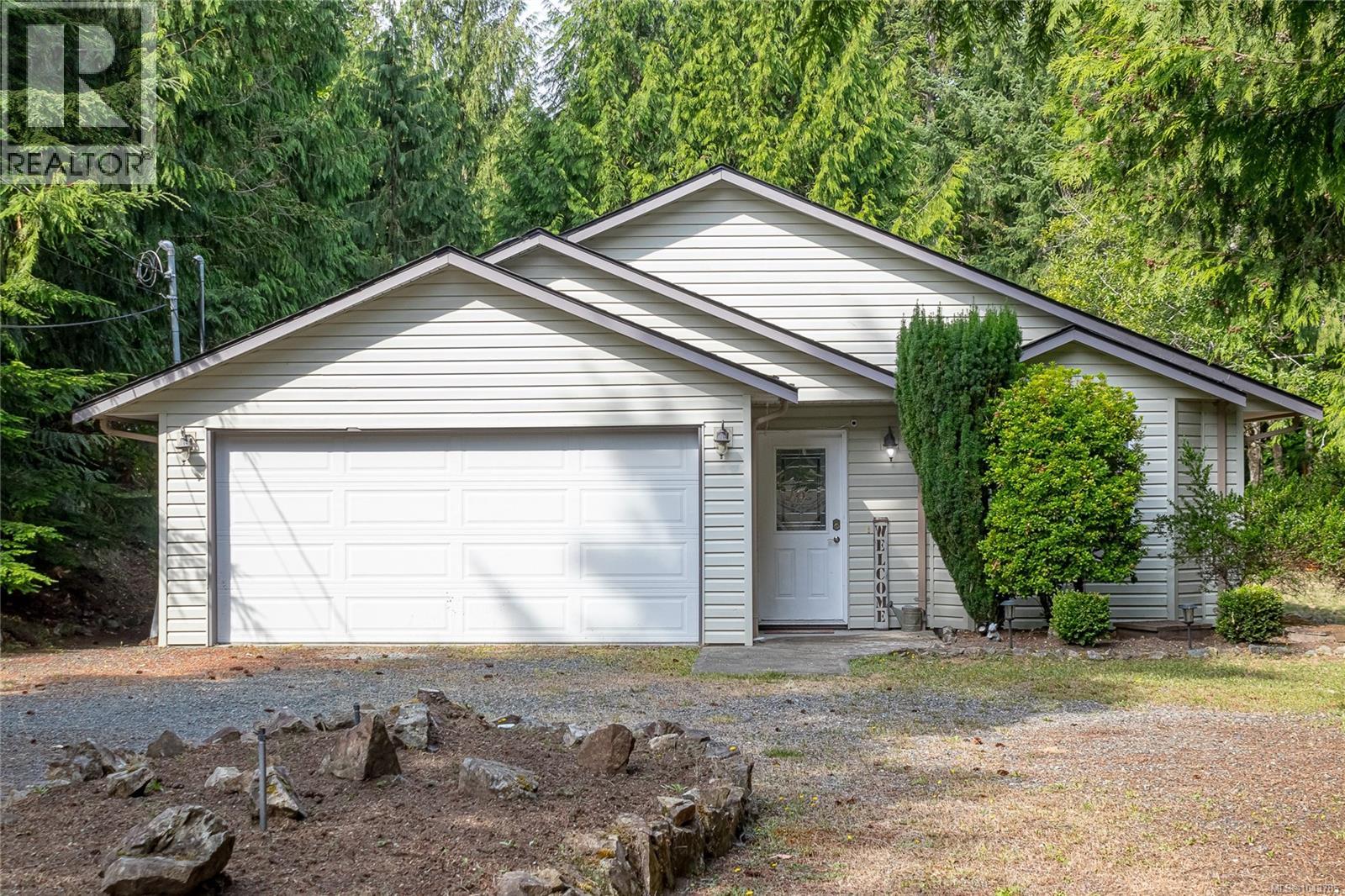 1567 Laura's Loop Property Photo 1