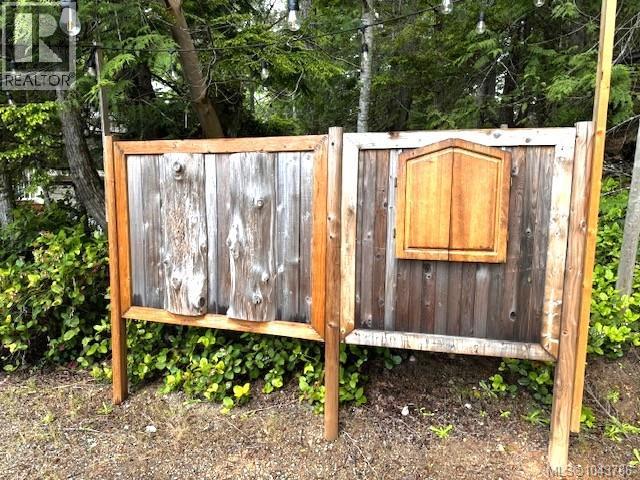 D4 2650 Turnbull Rd Property Photo 17