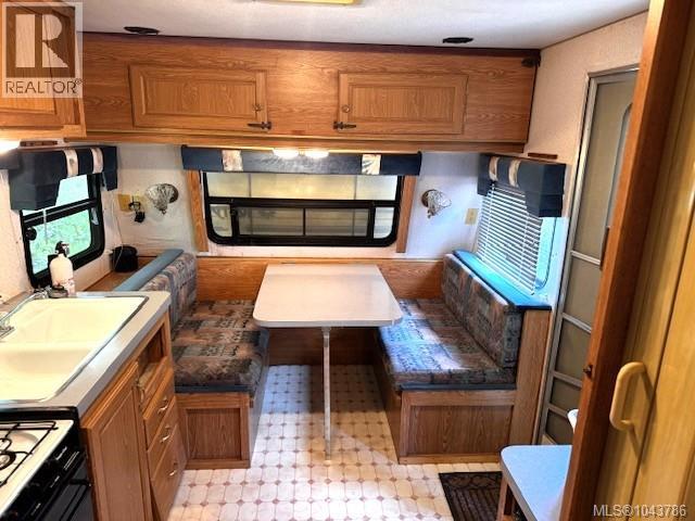 D4 2650 Turnbull Rd Property Photo 25