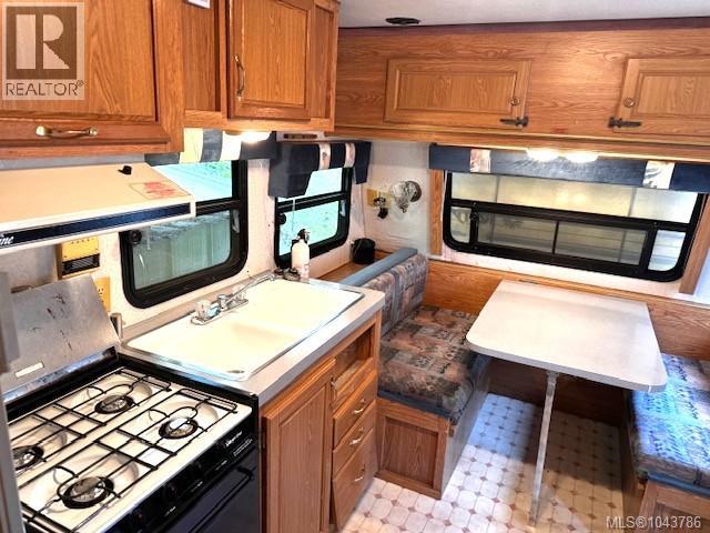 D4 2650 Turnbull Rd Property Photo 26