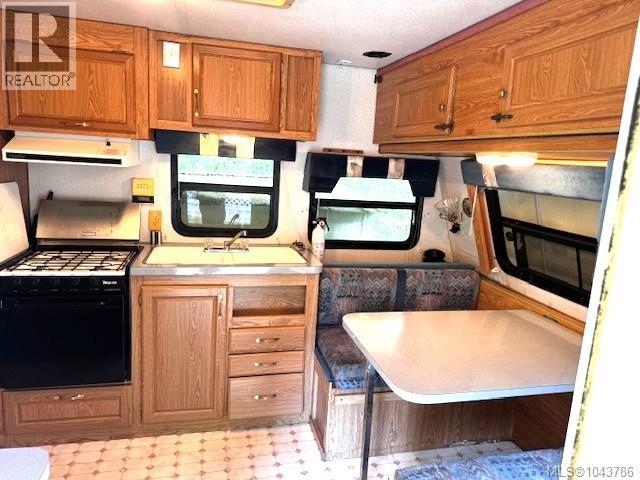 D4 2650 Turnbull Rd Property Photo 27