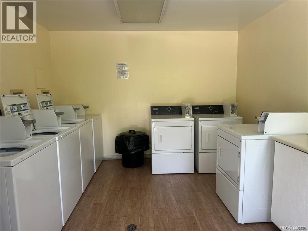 D4 2650 Turnbull Rd Property Photo 41