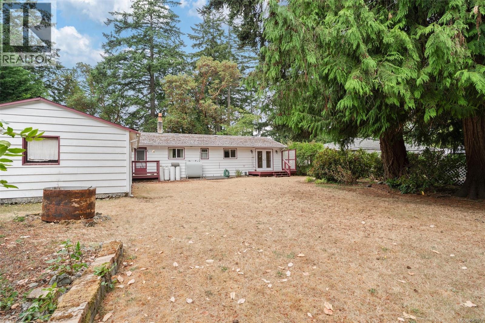 2986 Glen Lake Rd Property Photo 11