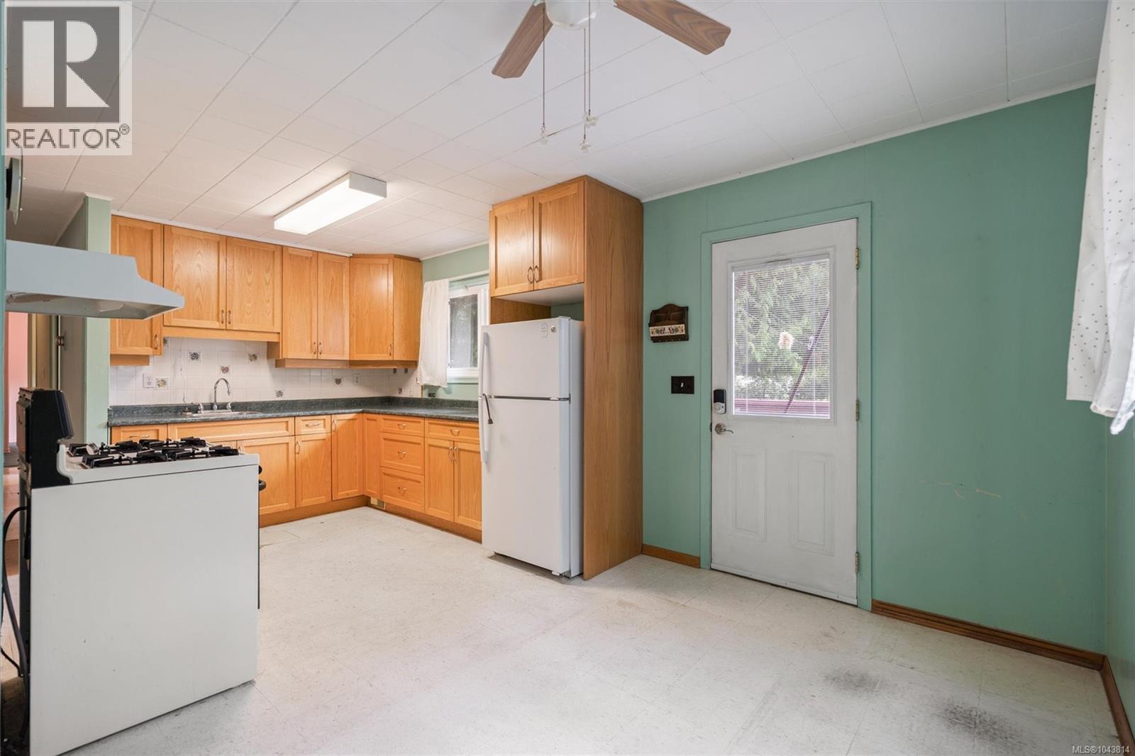 2986 Glen Lake Rd Property Photo 18