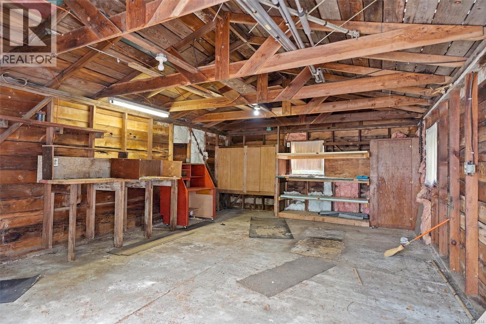 2986 Glen Lake Rd Property Photo 32
