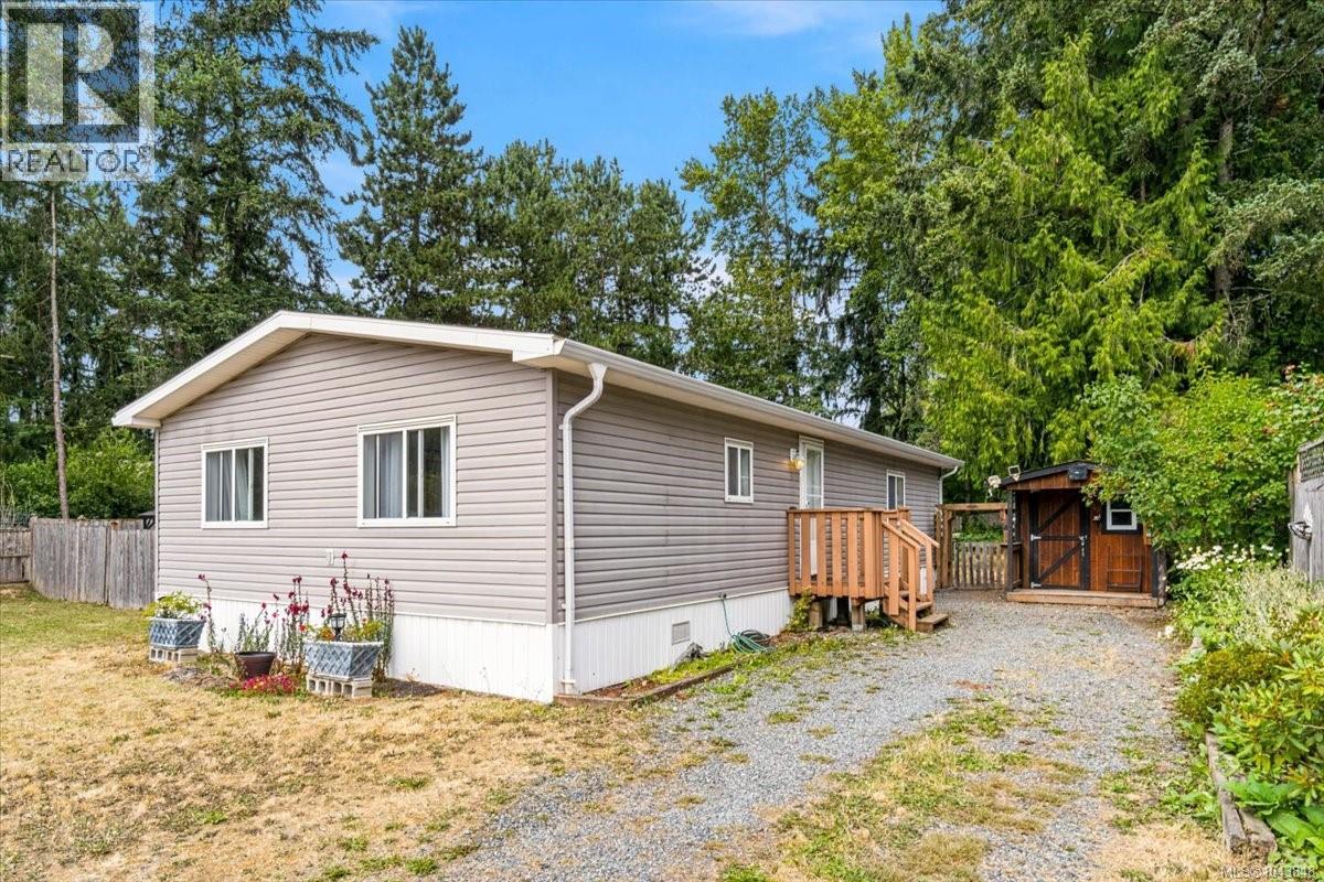 2294 Gould Rd W Property Photo 1