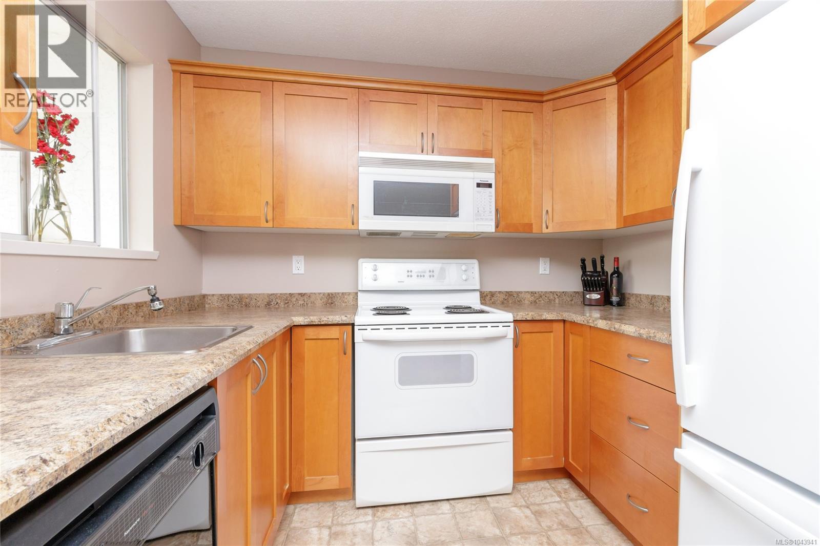 309 1725 Cedar Hill Cross Rd Property Photo 4
