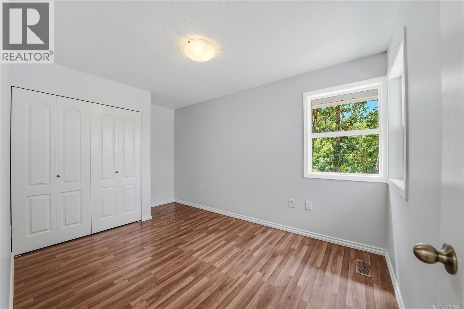 1688 Maple Bay Rd Property Photo 55