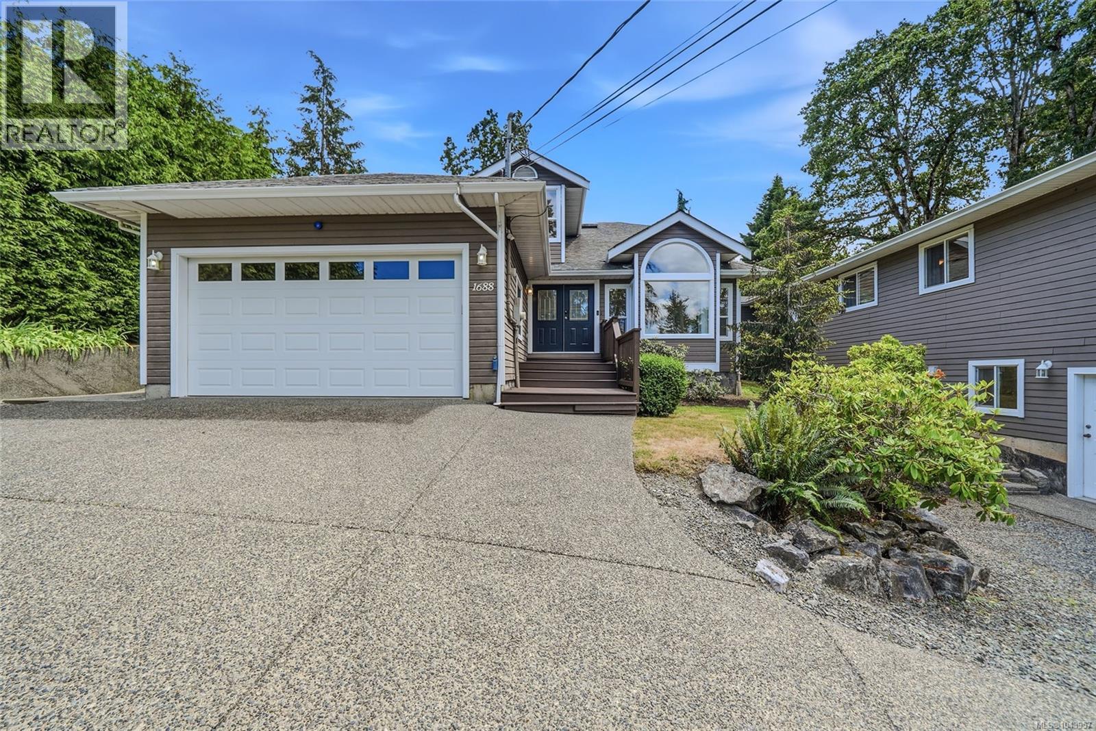 1688 Maple Bay Rd Property Photo 67