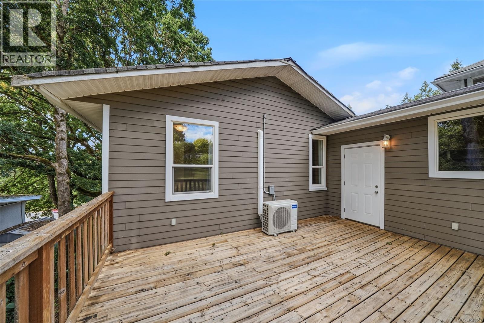 1688 Maple Bay Rd Property Photo 81