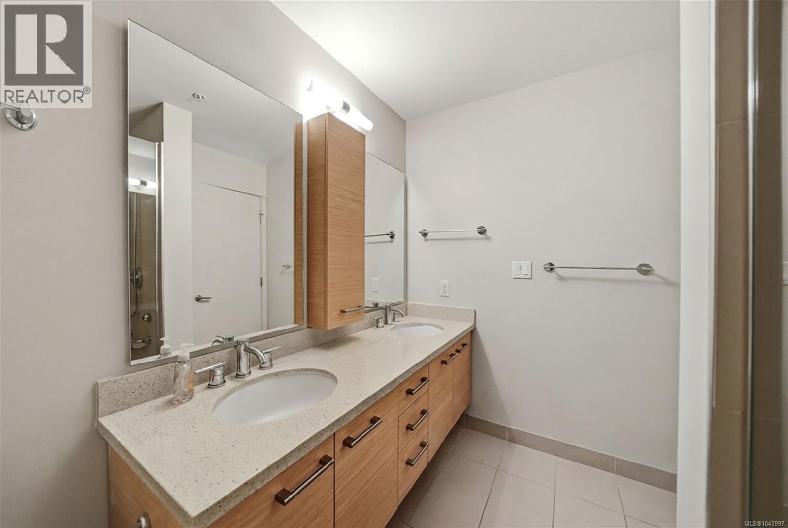 1106 38 Front St Property Photo 51