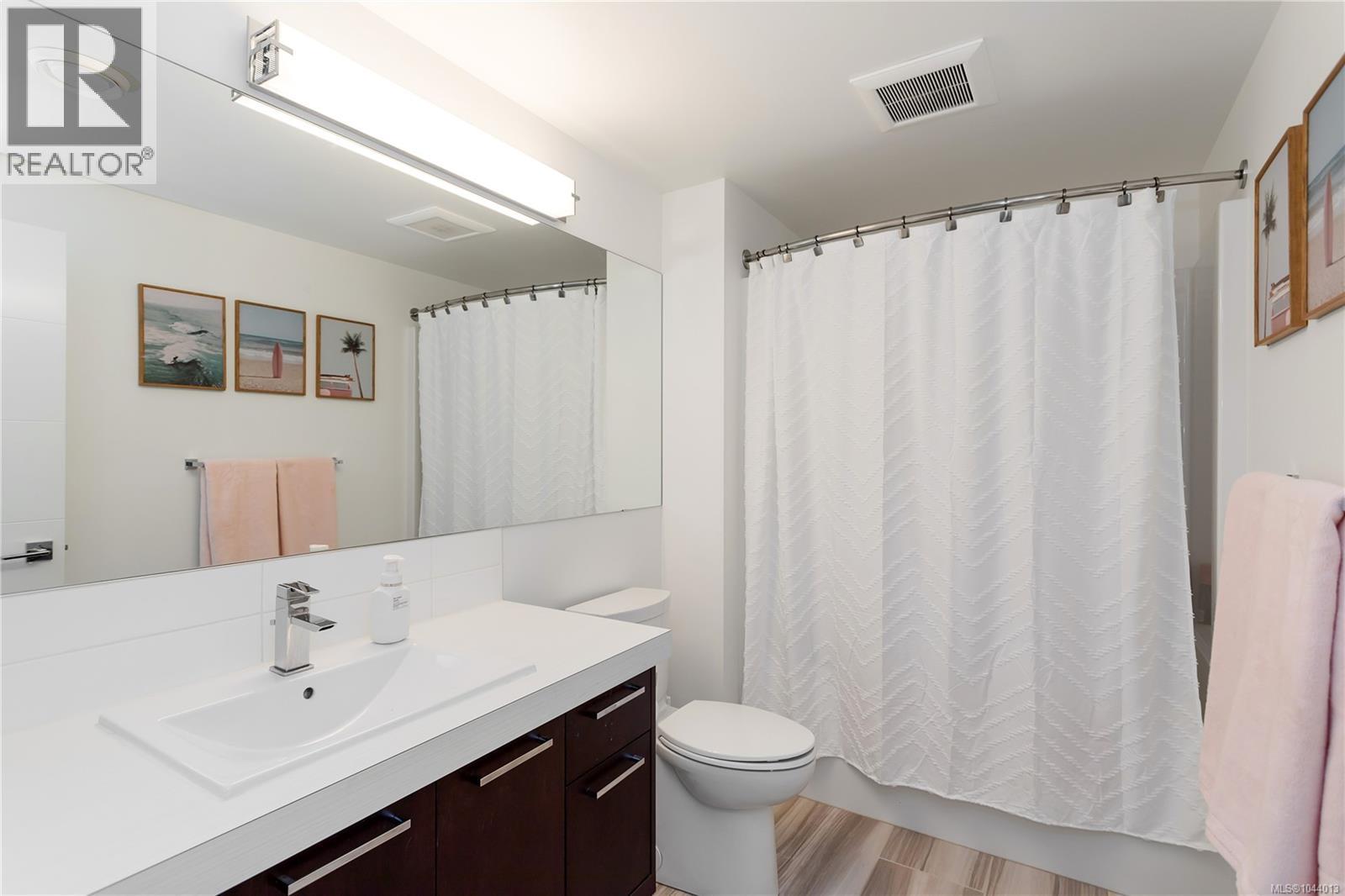 1501 Argyle Ave Property Photo 45