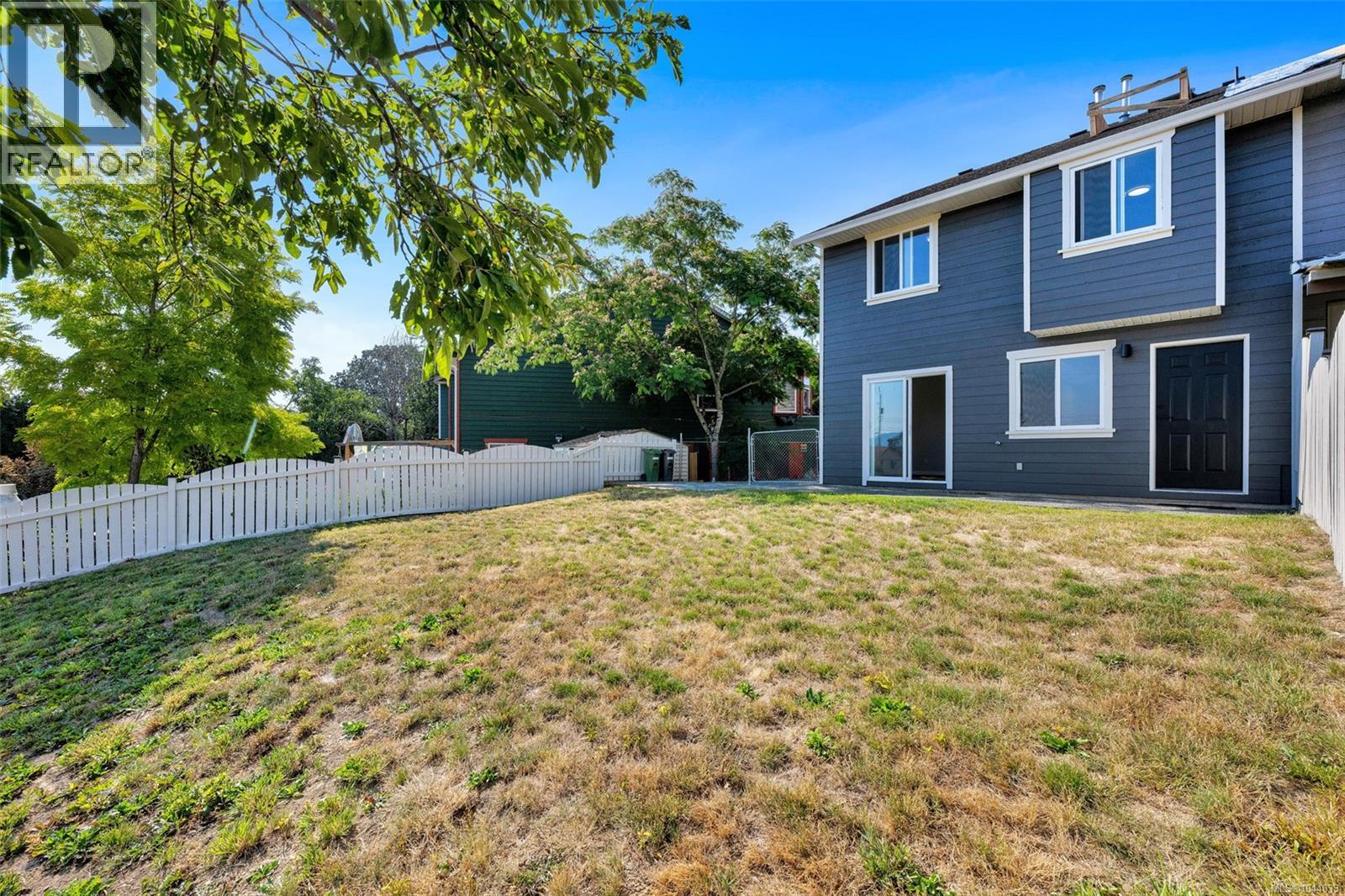 6109 Westridge Rd Property Photo 3